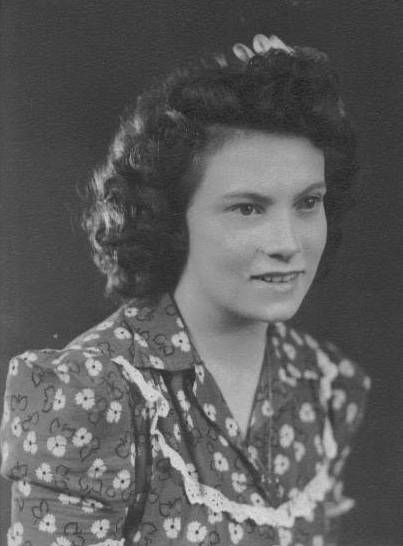 Reta Nelson, 1939 graduation, 18 years old